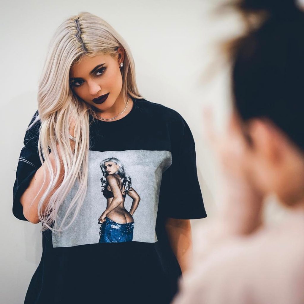 Kylie Jenner Fans ANGRY over Butt Selfie