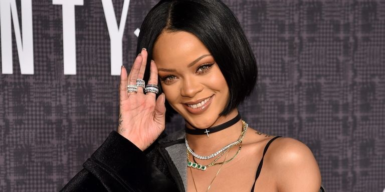 Rihanna was Spotted Kissing a New Mystery Man and Twitter is Rejoicing