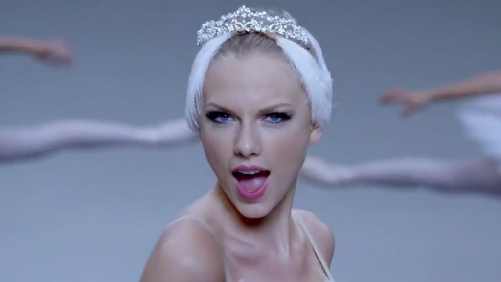 Taylor Swift Being SUED Again For “Shake It Off” Lyrics