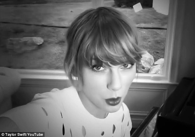 Taylor Swift Announces New ‘The Swift Life’ App Coming ‘Late 2017’