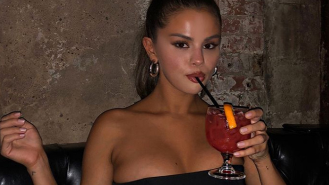 Is Selena Gomez THIRSTY for Justin Bieber’s ATTENTION?!