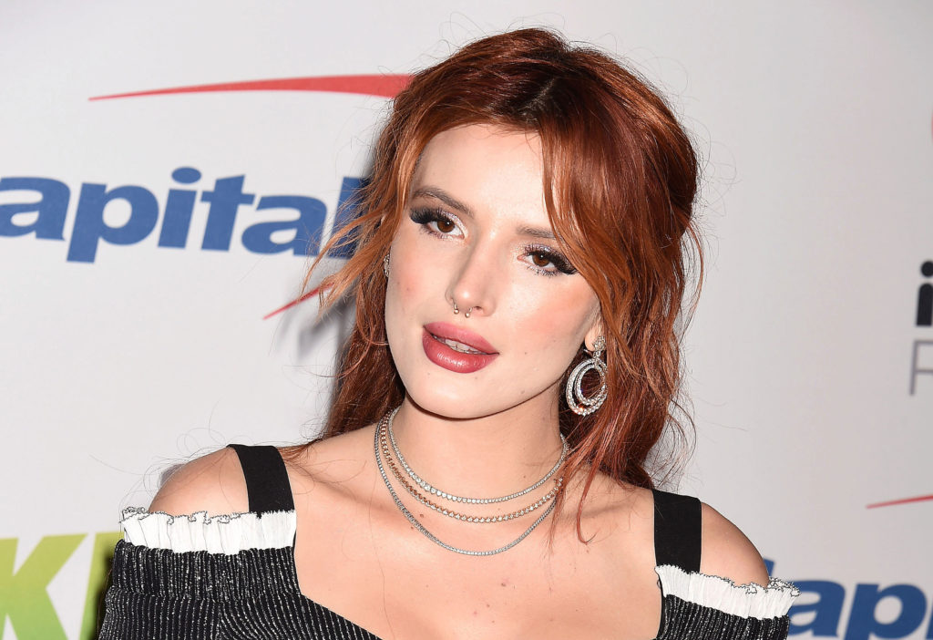 Bella Thorne SLAMS YouTuber apology videos & defends Influencers